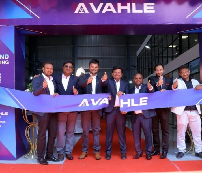 Teamgeist in Chennai: VAHLE India bei der Gebäudeeröffnung. (Foto: VAHLE)